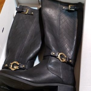 Guess boots